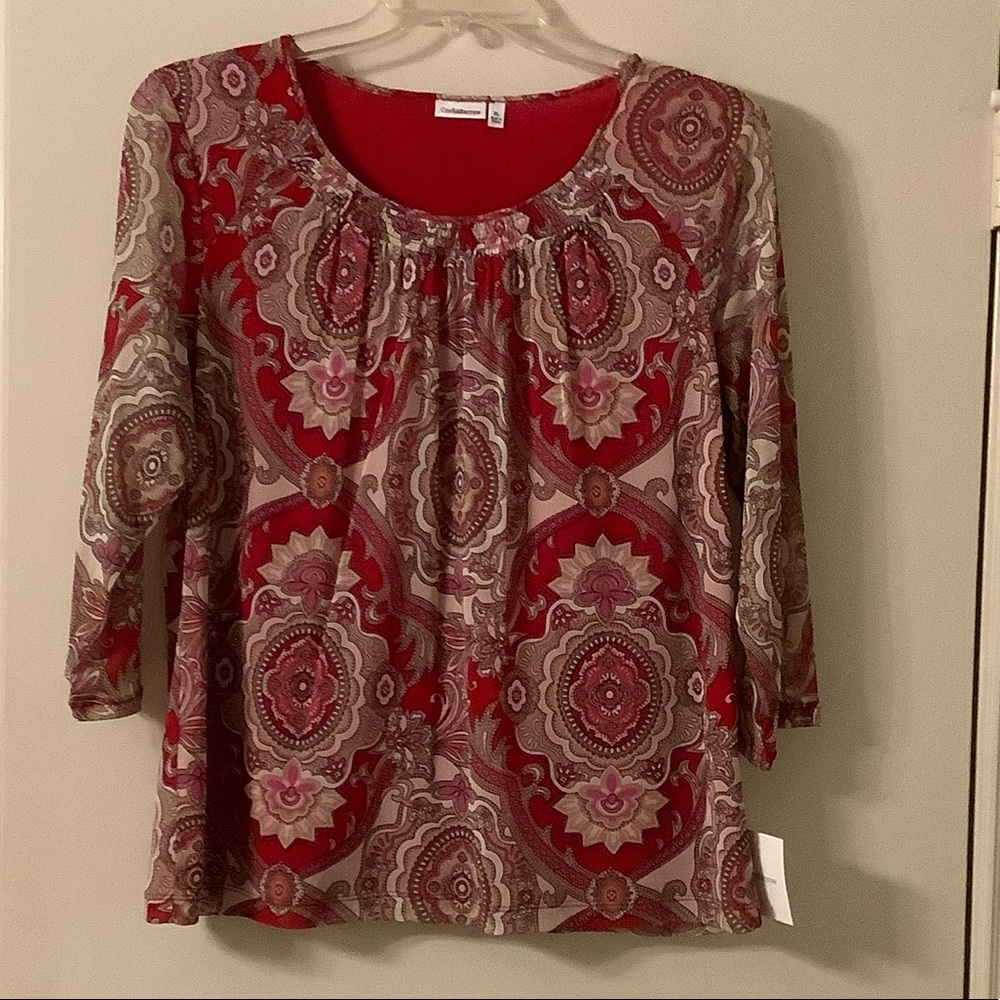 Red and tan top with 3/4 sleeves